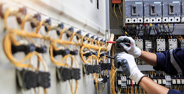 Professional Electrician technician working in Green Valley, MD